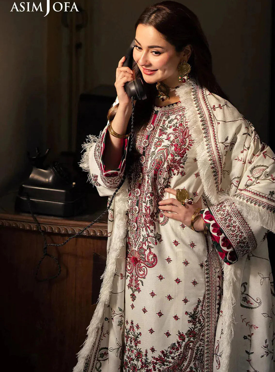 Asim Jofa Embroidered Dhanak Three Piece AJ-20