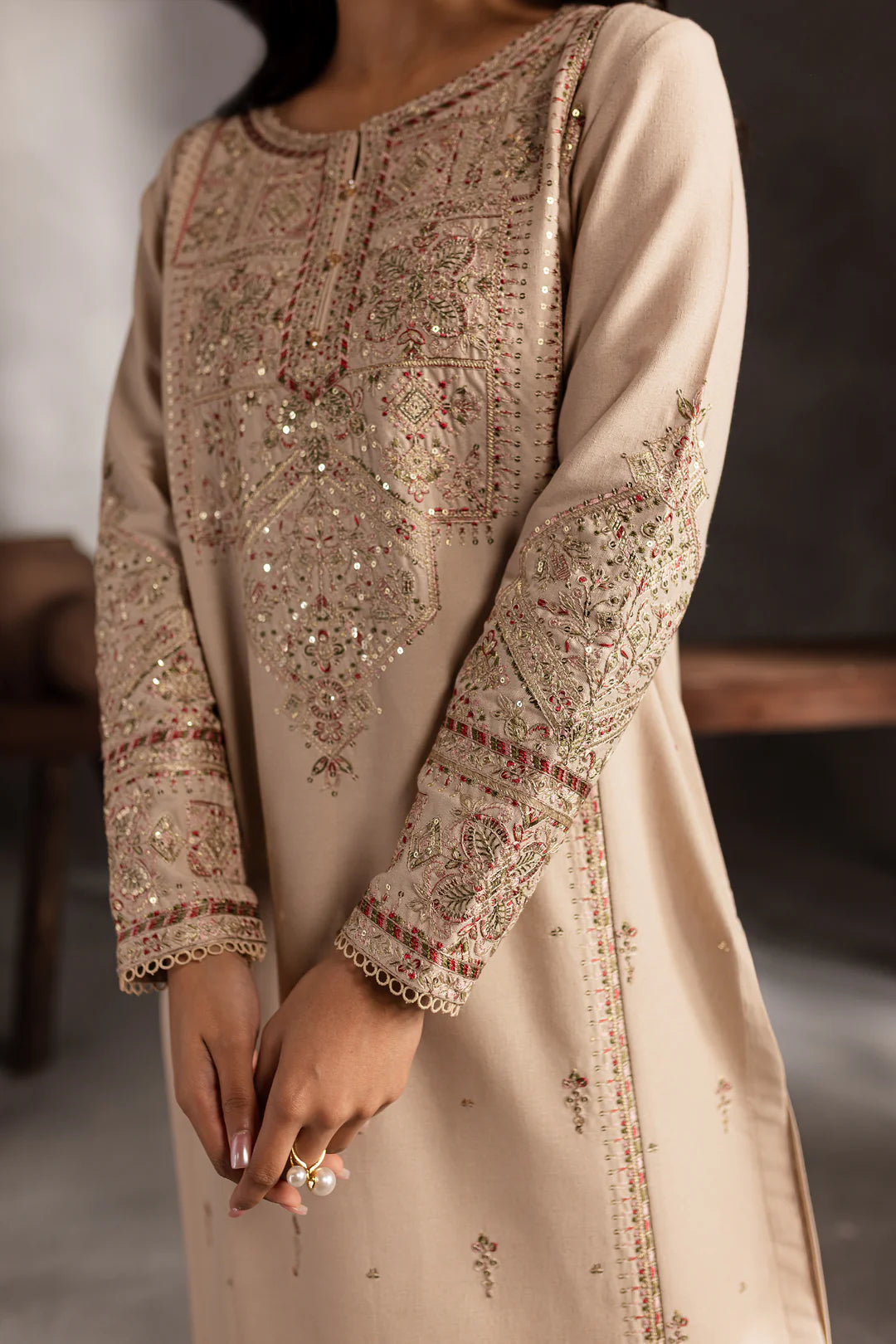 Batik Lawn Embroiderd Three Piece Lavina BT-012