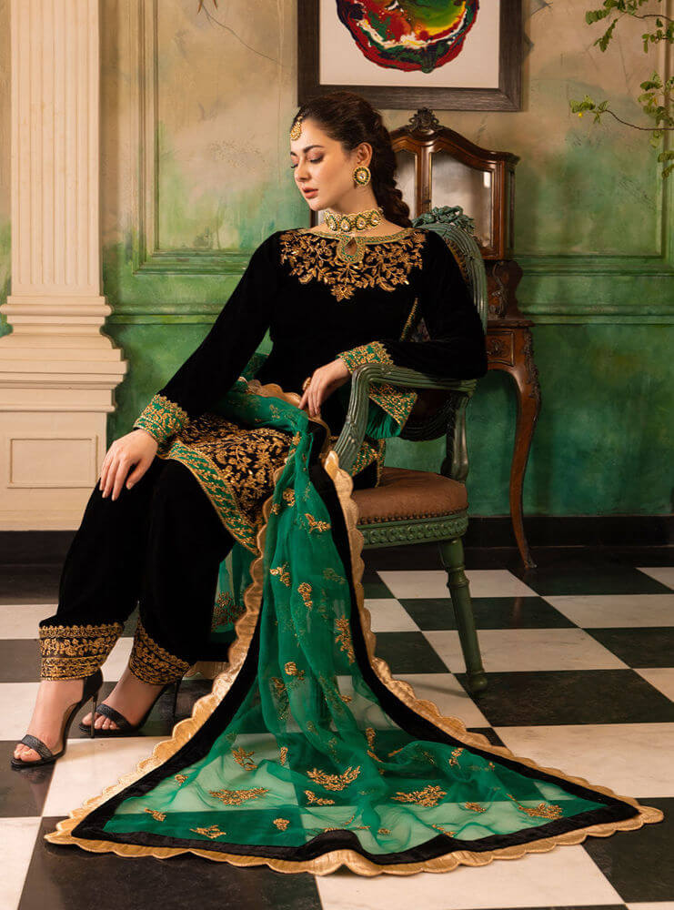 Zainab Chottani - 3PC Velvet Embroidered Suit ZC-009