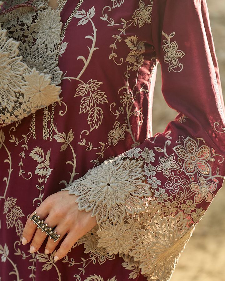 Asim jofa Lawn Embroiderd Three piece Mehroon AJM-01