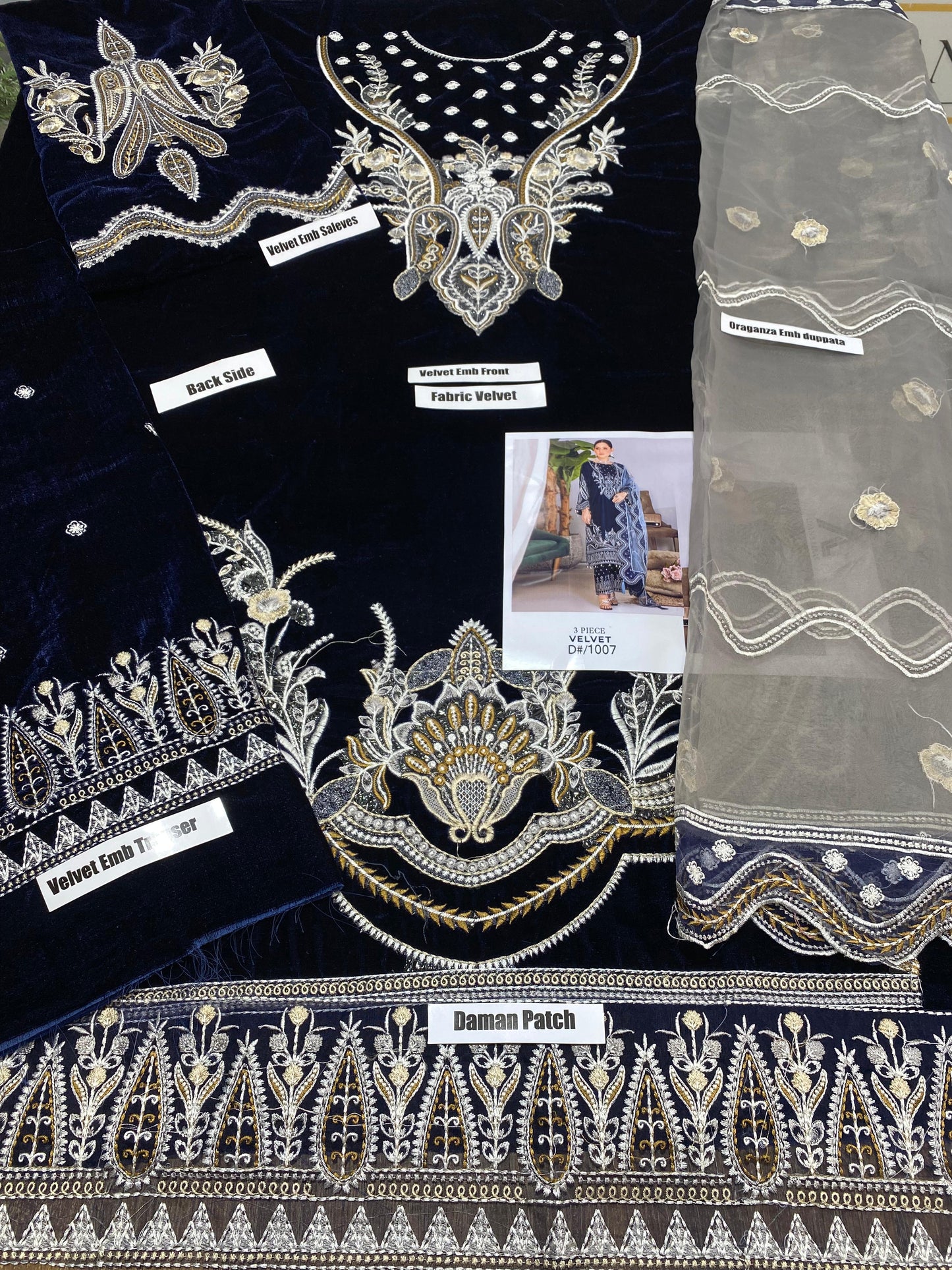 Cross Stitch Velvet Embroiderd Three Piece CS-738