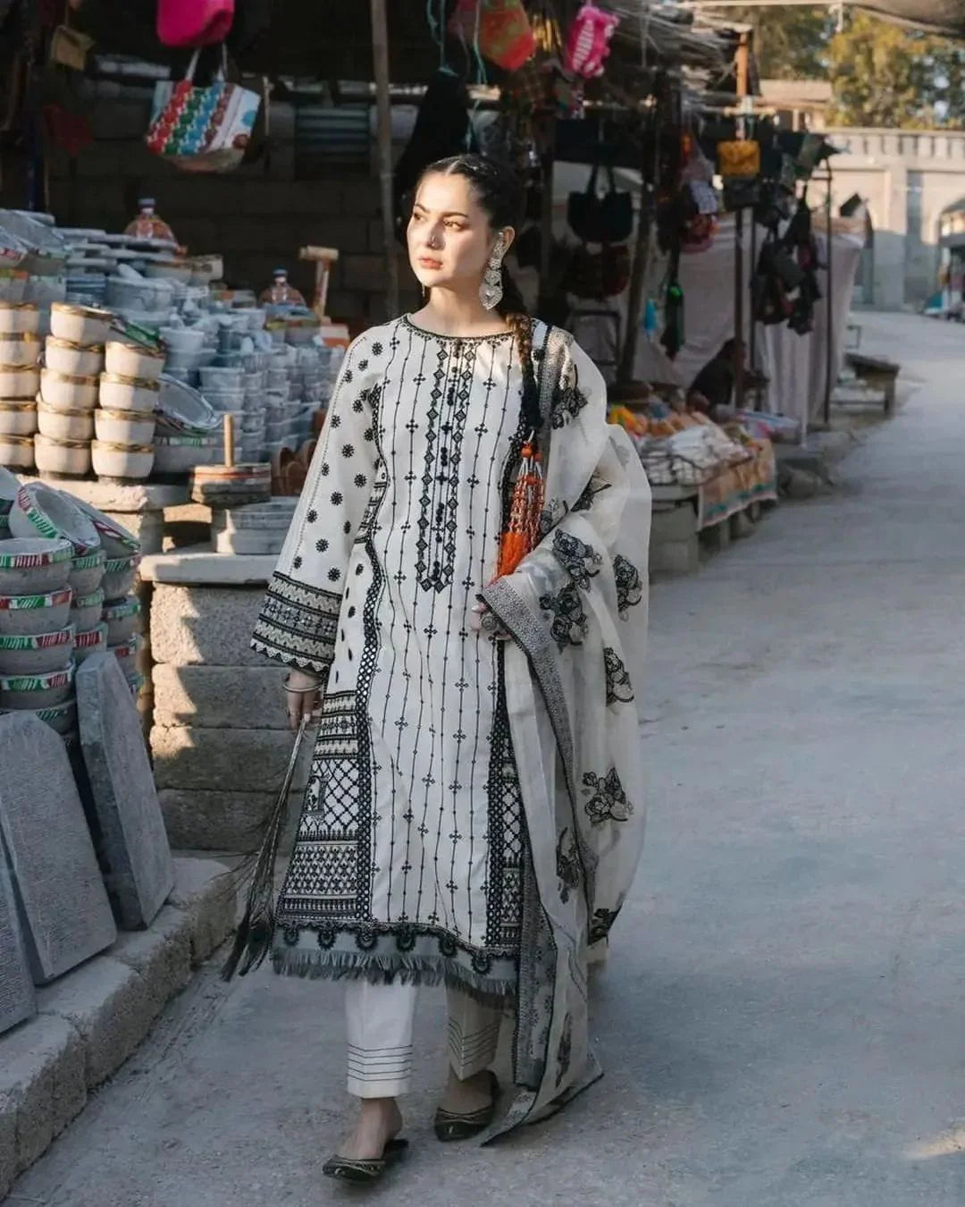 Qalamkar 3PC LAWN HEAVY EMBORIDERED DRESS.(QK01)