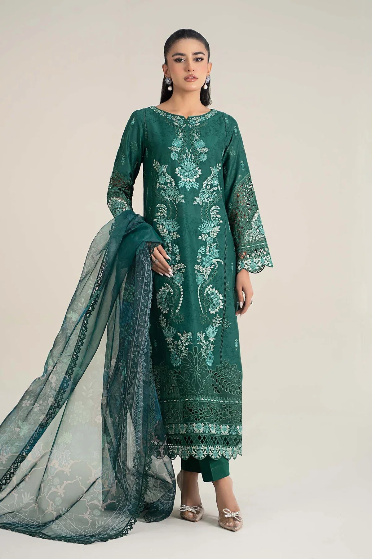 Maria-B Lawn Chikenk-Kari Embroidered Three Piece MB-123