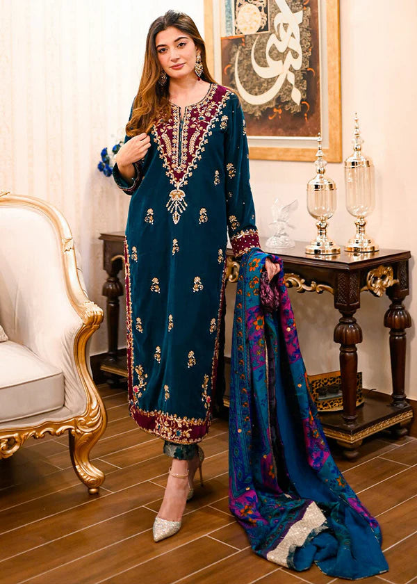Laam Velvet Embroiderd Three Piece LM-101  zunaisha collection