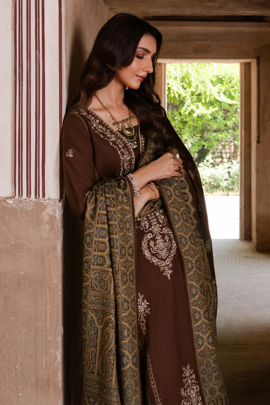 Izel Embroidered Dhanak Three Piece D-223