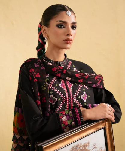 Sapphire Dahank Embroiderd Three Piece SP-69