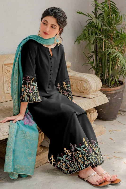 Fcc-882 Black Embroidered three piece Dhanak