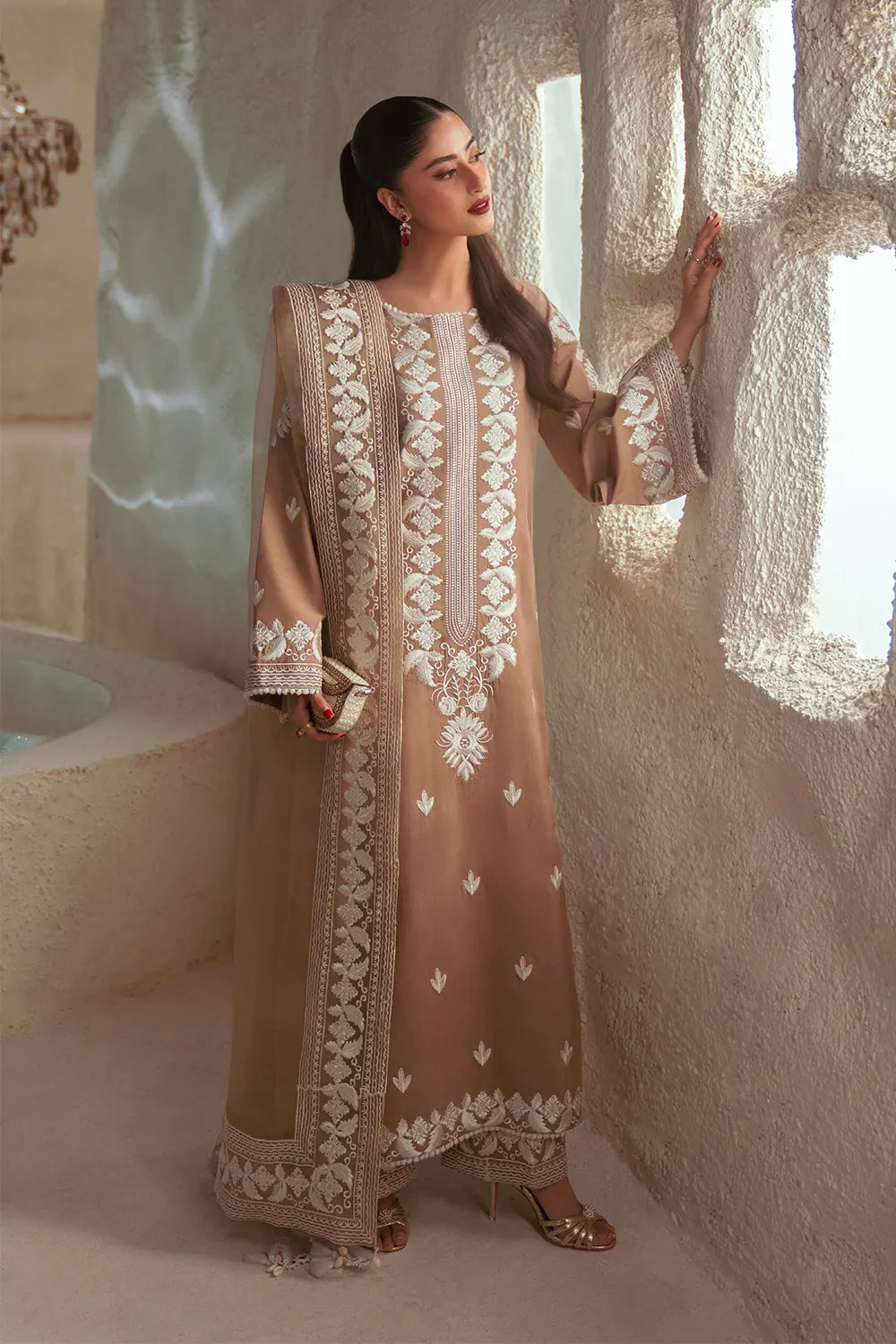 Reina Embroidered Lawn Three Piece RN -367