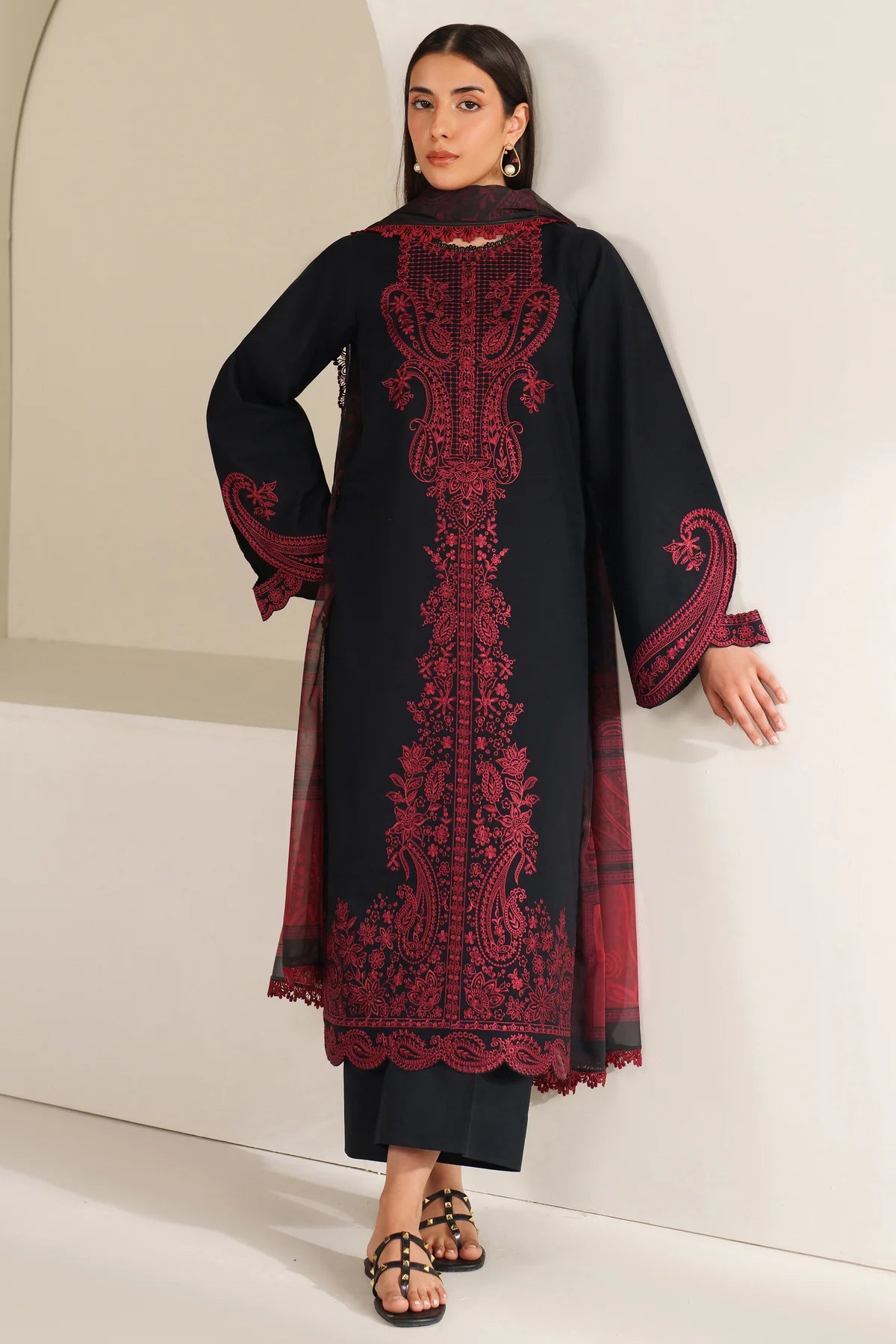 Farasha Embroidered lawn Three Piece FR-32