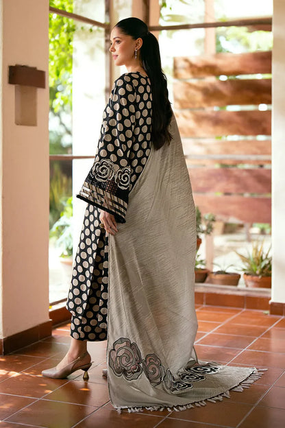 Baroque D-804 Khaddar Printed three piece