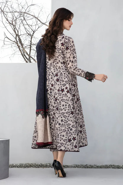 Baroque D-800 Khaddar Printed three piece