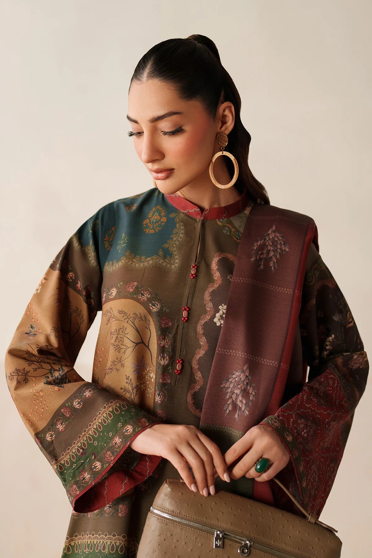 Baroque D-787 Khaddar Printed three piece