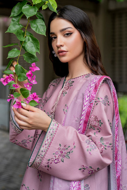 Sapphire SP-31 Embroidered Lawn 3pc