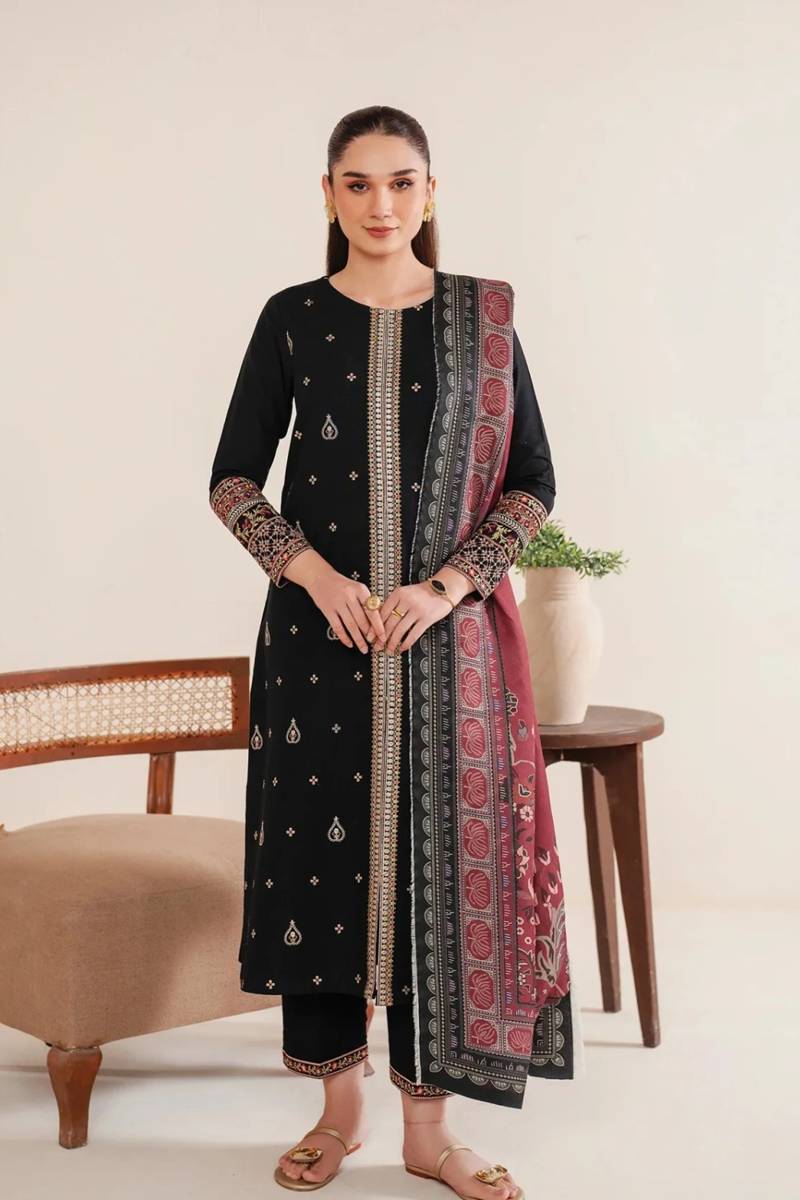 Garnet Embroidered lawn Three Piece Bakhtawar