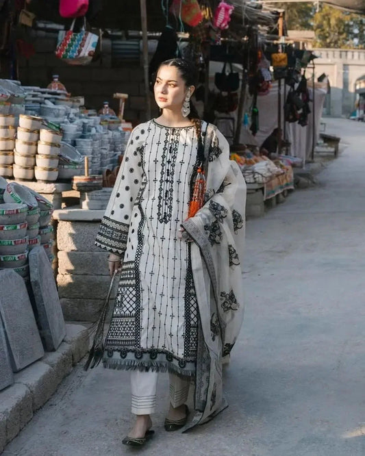 Qalamkar  3PC LAWN HEAVY EMBORIDERED DRESS.(QK01)
