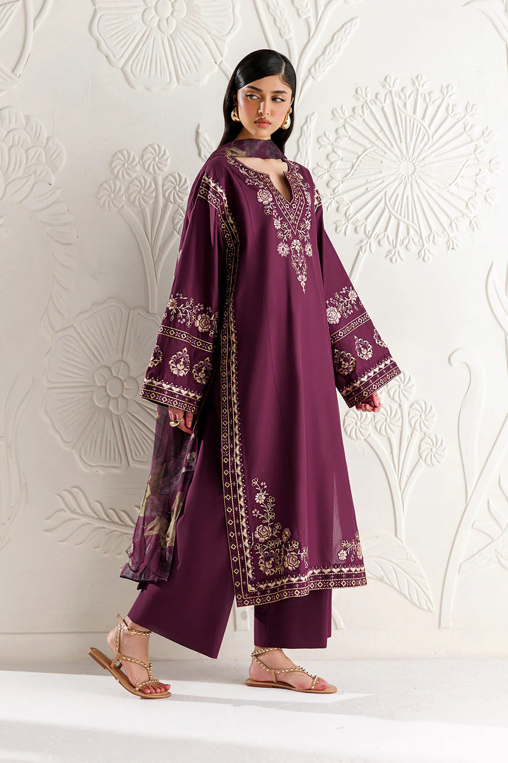 Iznik Embroidered Lawn Three Piece D-023