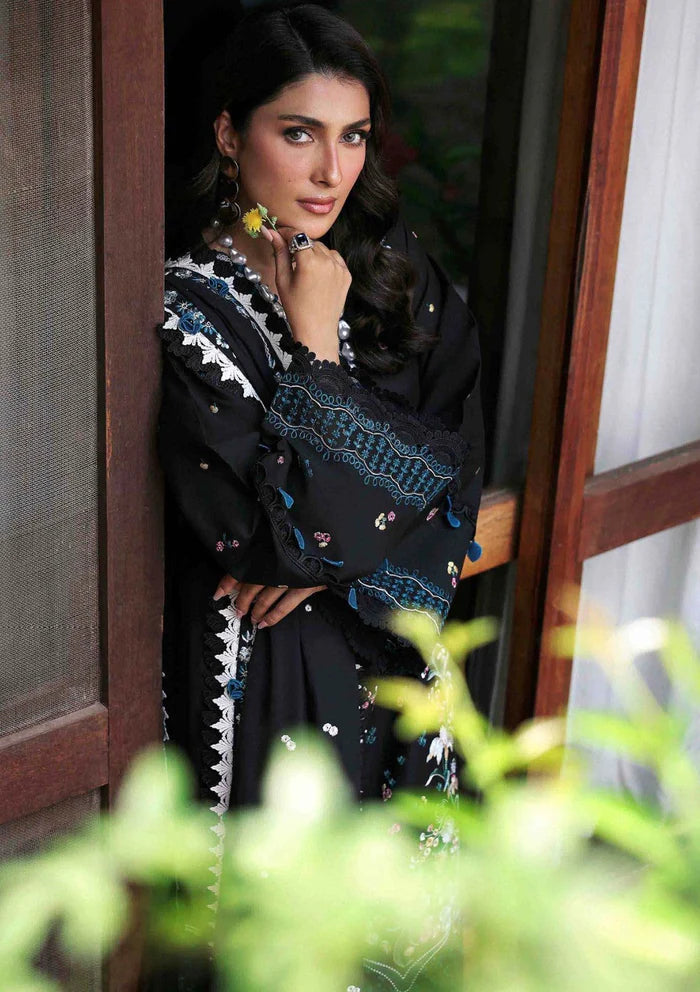 Qalamkar Dahank Embroiderd Three Piece QL-01