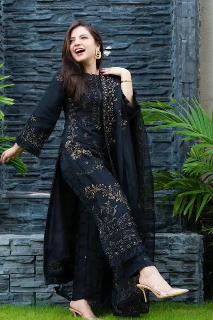 Pack of 3 Summer Lawn Suits | Save Rs. 1,500 | Limited Time Offer Deal 7