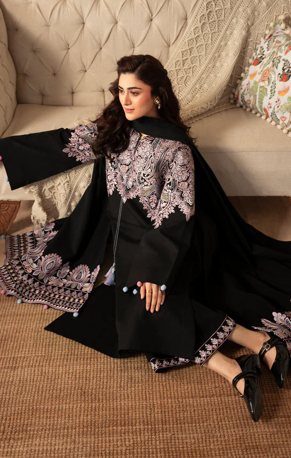 Maya Embroidered lawn Three Piece M-341