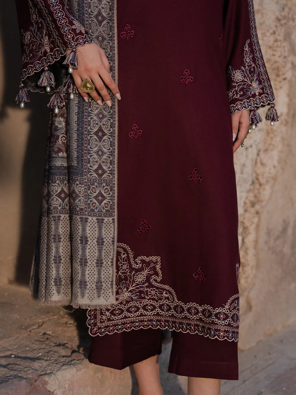 Izel Embroidered Dhanak Three Piece IZL-16
