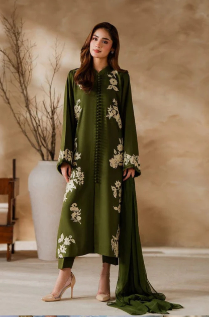 Safoora Lawn Embroidered Three Piece SF-62