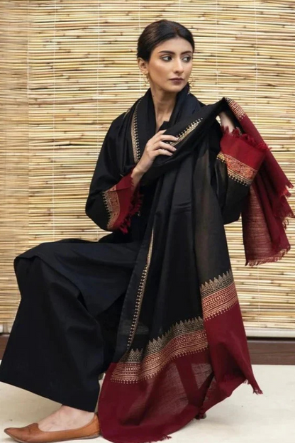 Dyot Black Dahank Embroiderd Three Piece D-451