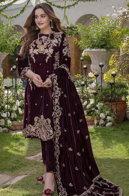 Zainab Chottani Velvet Embroidered Three Piece ZC-111 Mehroon