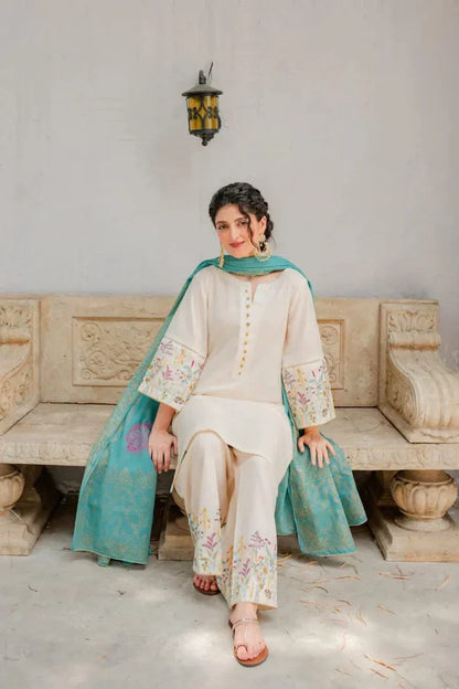 Pack of 3 Summer Lawn Suits | Save Rs. 1,500 | Limited Time Offer Deal 10