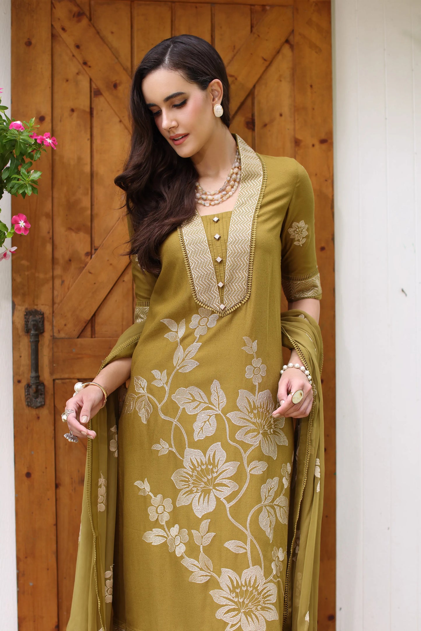 Bareeze Dahank Embroiderd Three Piece BR-86