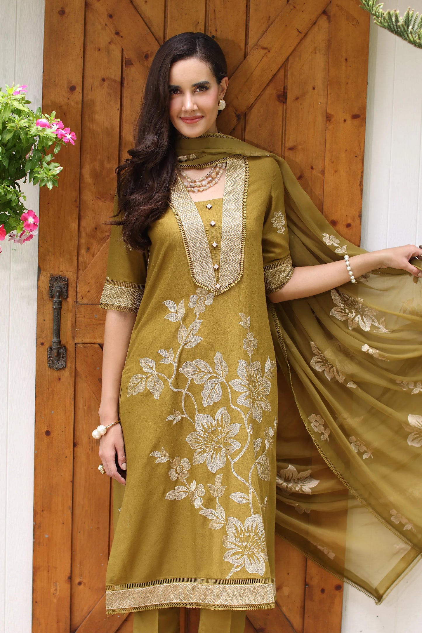 Bareeze Dahank Embroiderd Three Piece BR-86