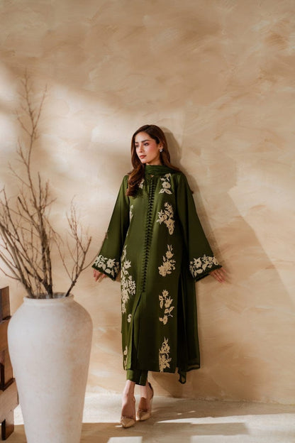 Safoora Lawn Embroidered Three Piece SF-62