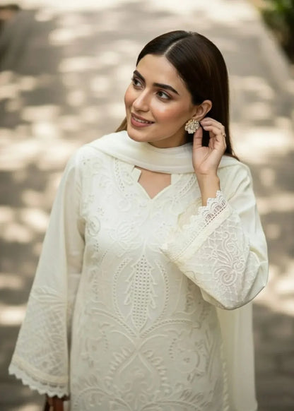 Motifz Embroidered Dhanak Three Piece Winter D-235