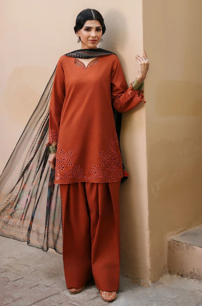 Sapphire Embroidered lawn Three Piece SP-374